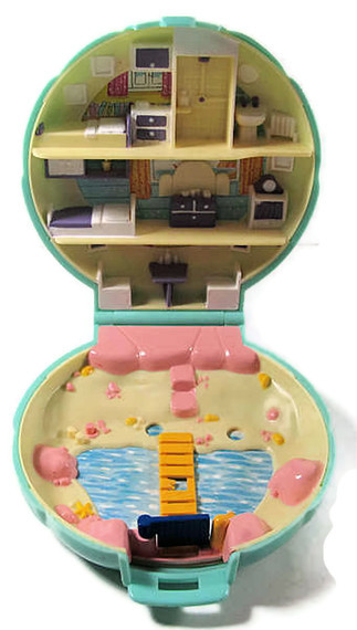 1989 - Polly Pocket Polly's Beach House