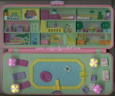 polly pocket pool party