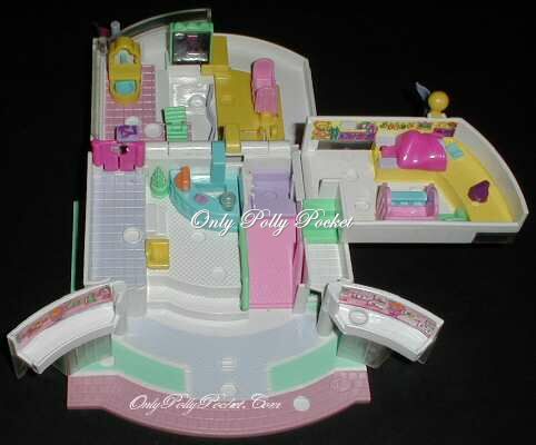 Polly Pocket Children's' Hospital - Pollyville - Bluebird Toys